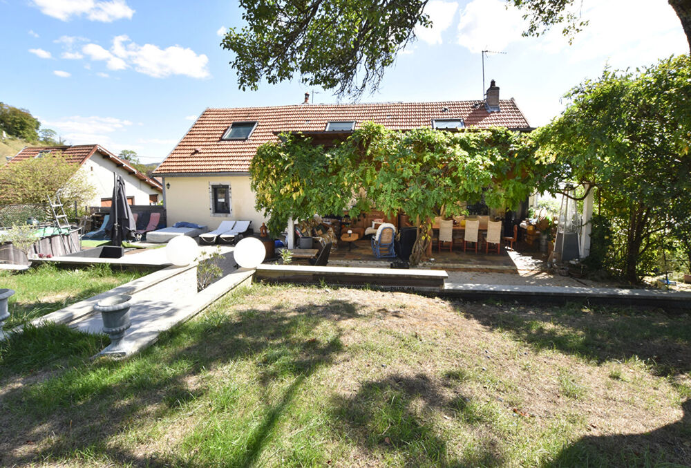 Vente Maison Coup de coeur : Magnifique maison de vignerons rénovée avec goût au coeur de Thise Thise