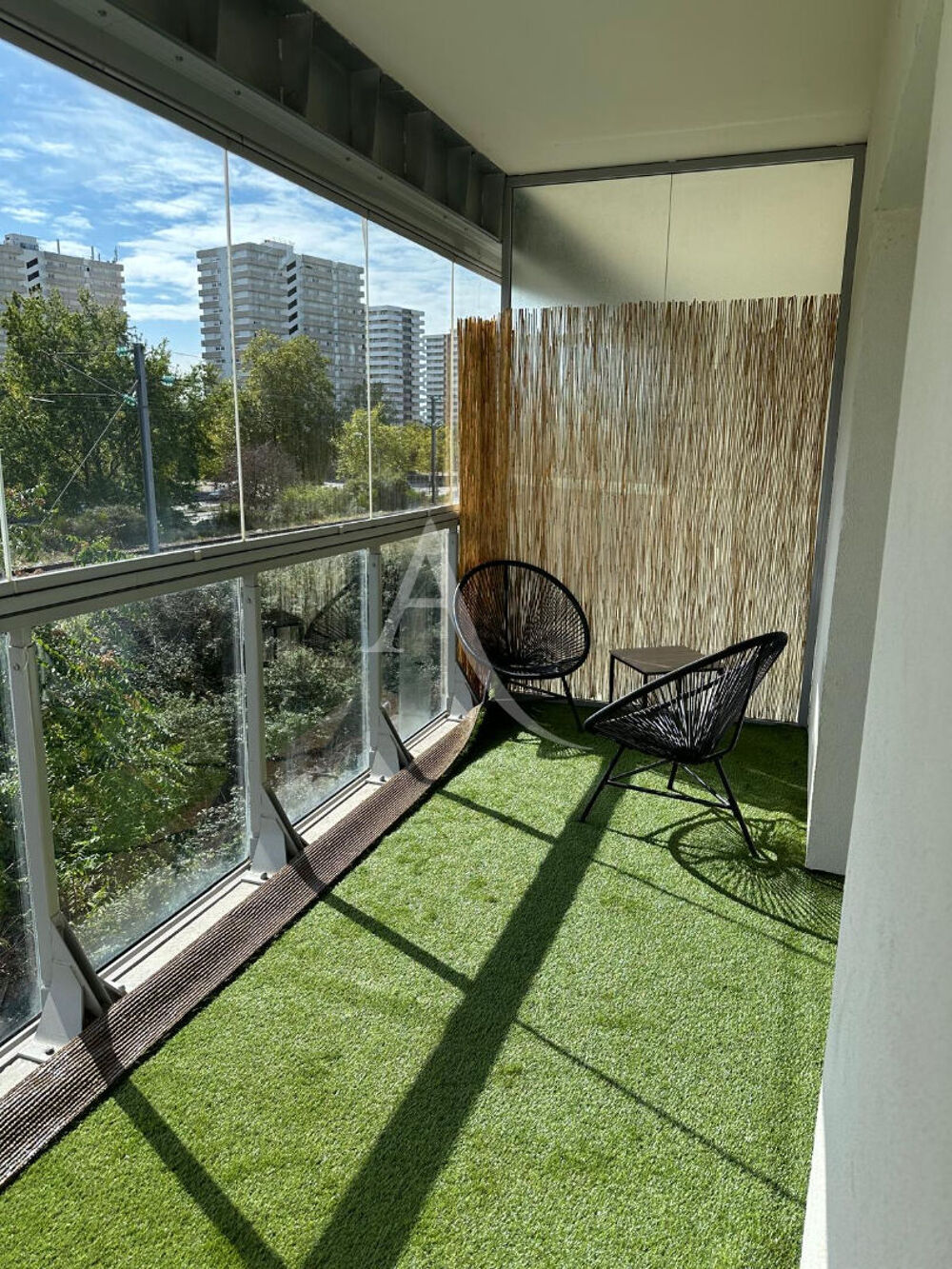 Vente Appartement Île de Nantes, emplacement idéal pour ce charmant T3 avec terrasse et stationnement sécurisé Nantes