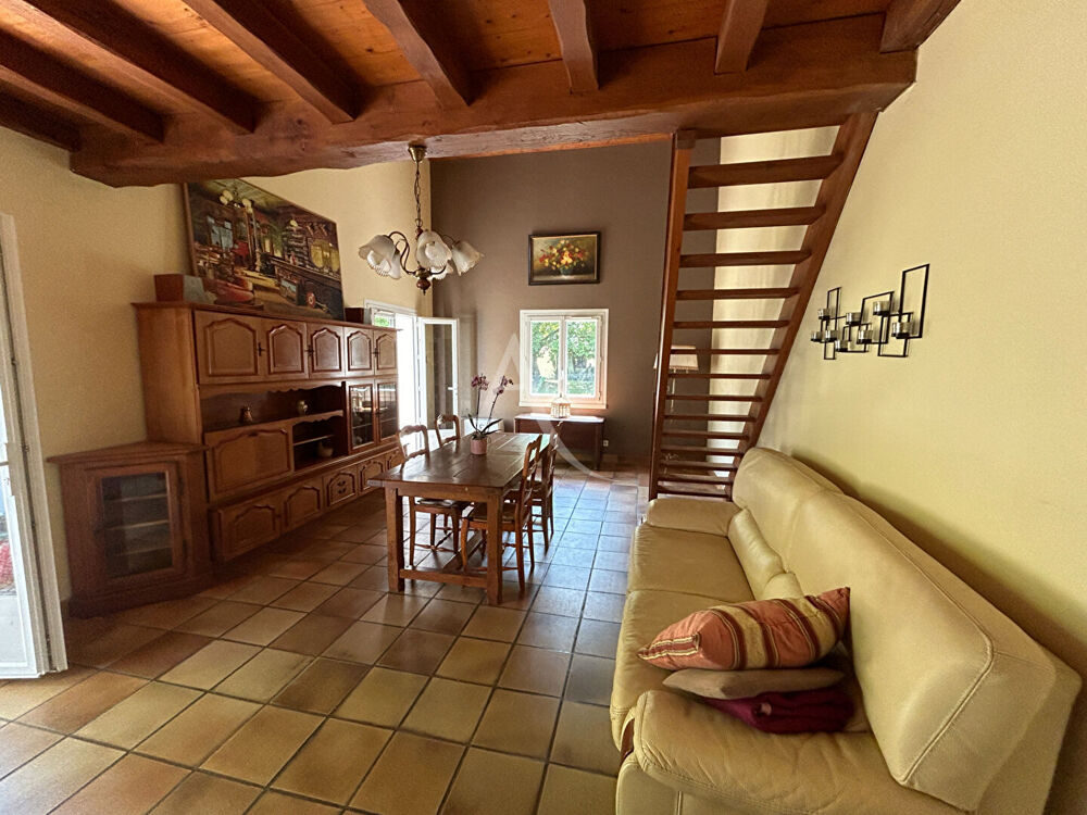 Vente Maison Maison Nieul Les Saintes 4 chambres. Nieul les saintes