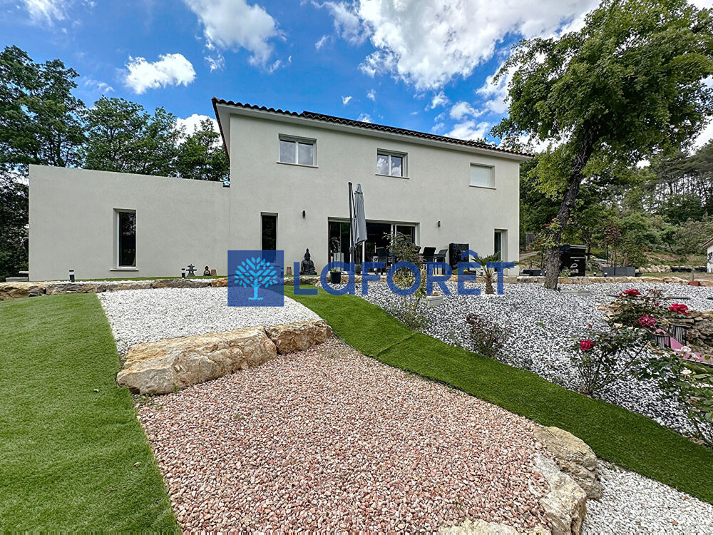 Maison d'exception à vendre à Draguignan - 7 pièces, 6 chambres, 2500 m² de terrain