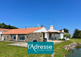  Maison  vendre 5 pices 260 m
