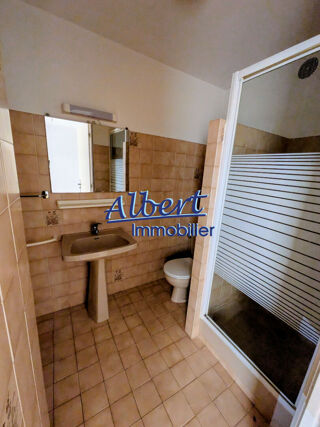  Appartement à louer 2 pièces 37 m²