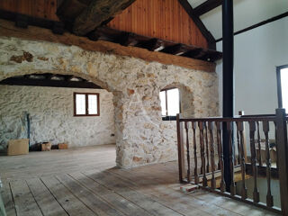  Maison  vendre 6 pices 245 m