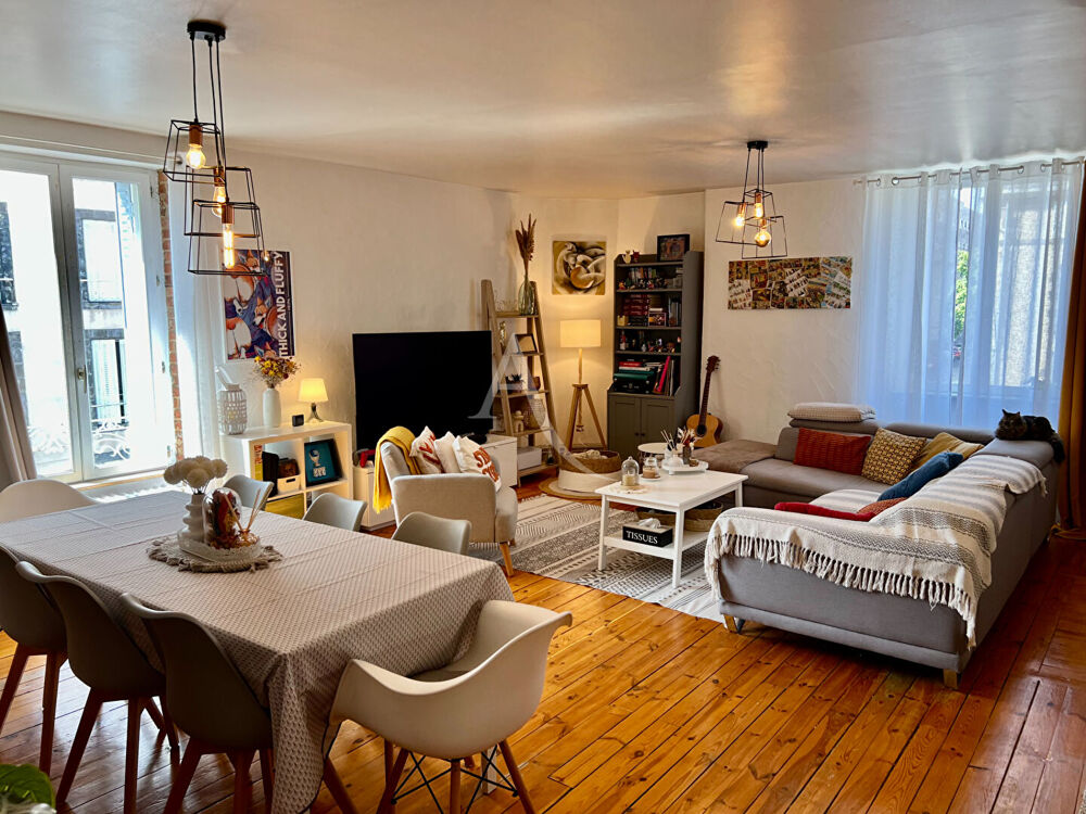 Beau T4 rénové sur le plateau central