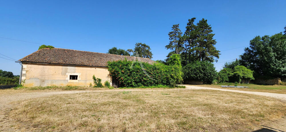 Vente Maison VIVONNE - CORPS DE FERME RENOVE - DEPENDANCE - TERRAIN Vivonne