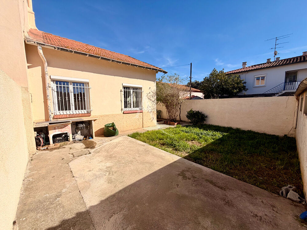 Location Maison Location charmante maison de plain pied meublée 50 m² avec extérieur et garage Perpignan
