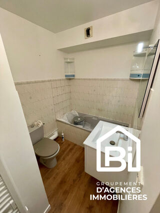  Appartement à louer 2 pièces 45 m²