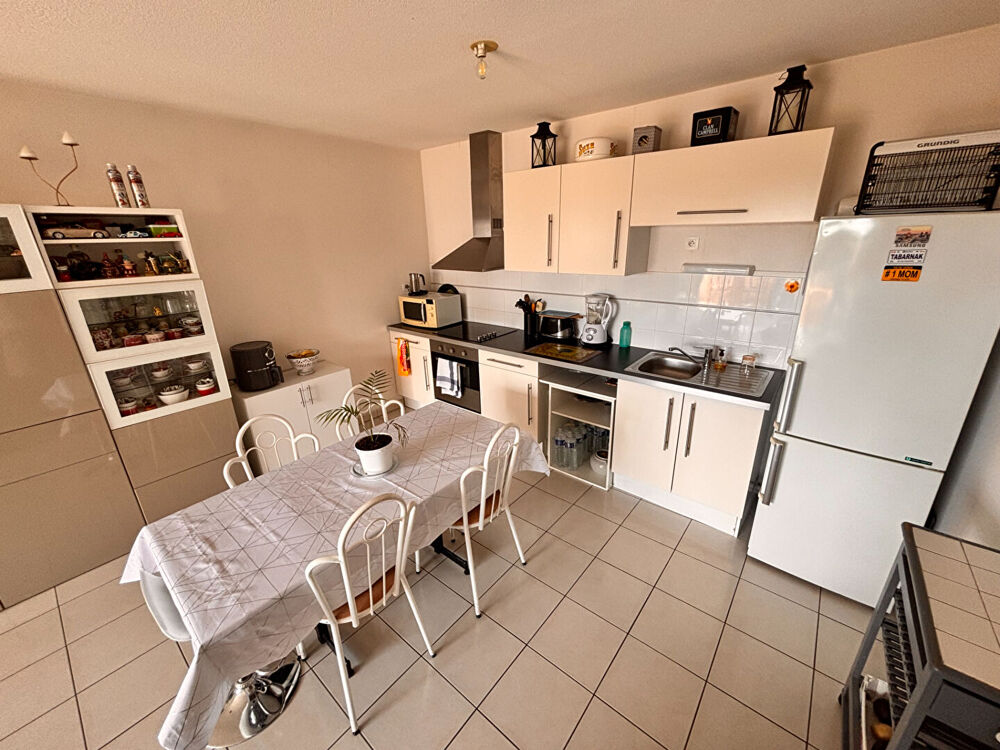 Vente Appartement NIMES - MAGNIFIQUE APPARTEMENT T3 DE 63 M2 AVEC TERRASSE ET BOX Nimes