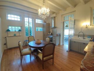  Maison � vendre 5 pi�ces 180 m�