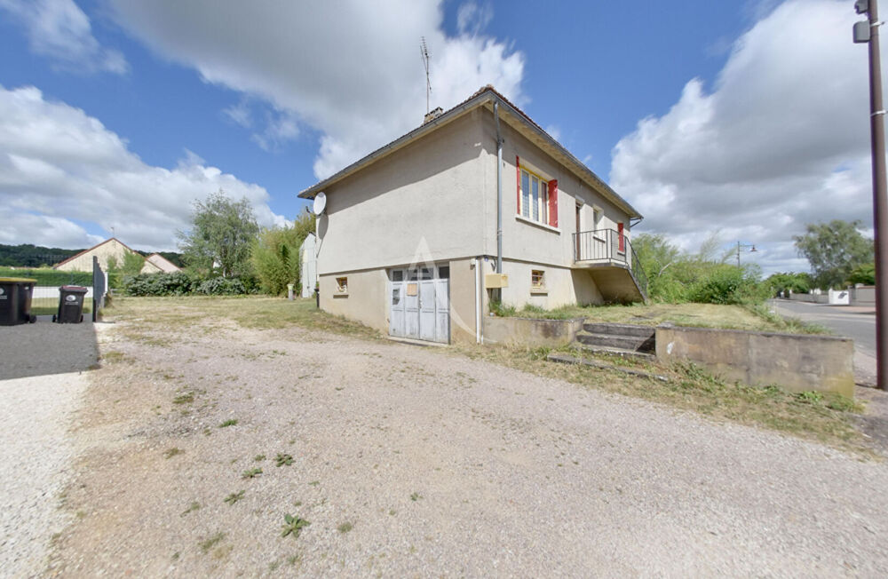 Maison familiale avec fort potentiel et grand jardin
