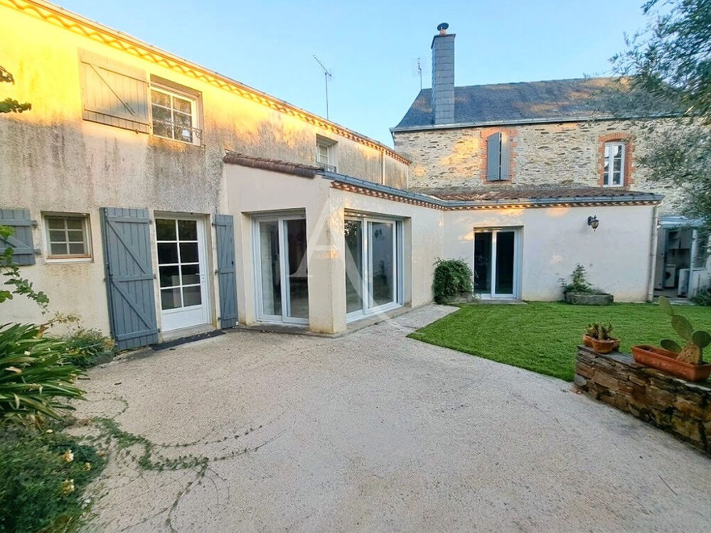 Vente Maison Maison Mouchamps 6 pièce(s) 157.32 m2 Mouchamps