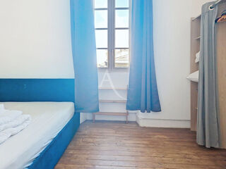  Appartement à louer 4 pièces 122 m²