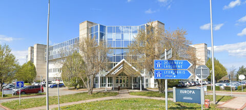 Archamps, locaux commerciaux (bureaux) de 142m2 295000 74160 Archamps