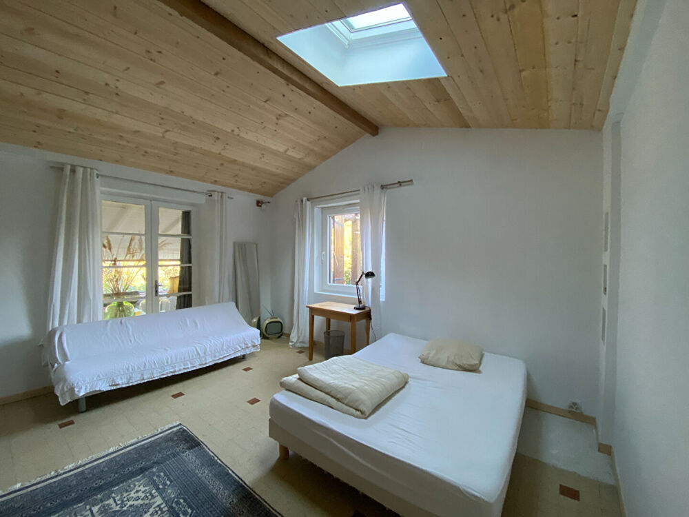 ARDECHE Vallée de L'auzène : Maison de pays 3 pièce(s) 100 m2 avec terrasse couverte.