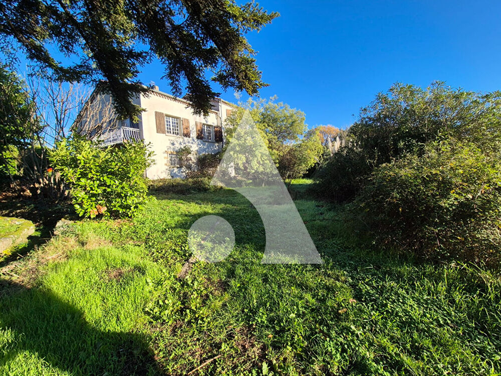 Vente Maison Maison Aubenas 5 pièce(s) 202 m2 Aubenas