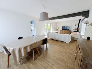  Maison à louer 8 pièces 200 m²