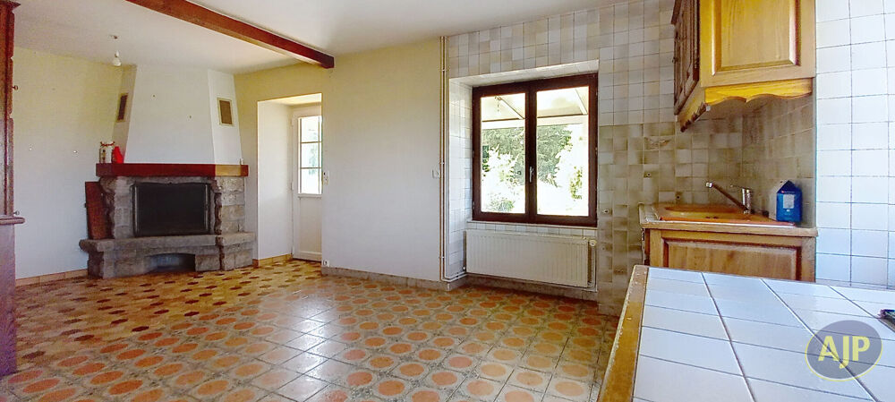 LA CHAPELLE GLAIN : Corps de ferme 133 m² sur environ 6000 m²