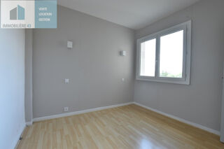 Location Appartement Appartement 5 pièces 99 m2 Le puy en velay