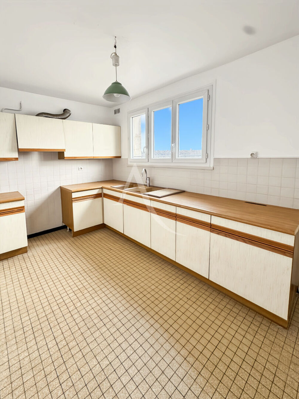 Vente Appartement ROSNY SOUS BOIS (RER E � 4 minutes et M�tro Ligne 11 � 11 minutes) Rosny sous bois