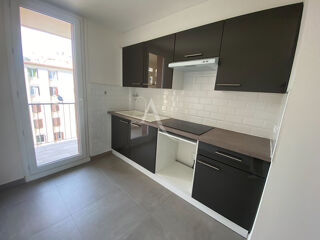  Appartement à louer 3 pièces 56 m²