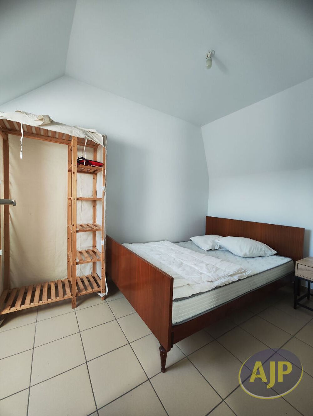 Location Appartement Appartement 1 Chambre-  COMBREE Combree
