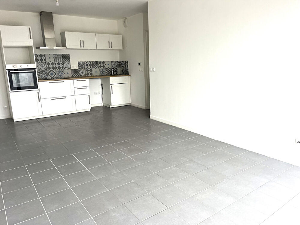 Location Appartement Appartement T3 ·  63m² ·  Istres 13800 Istres