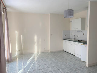  Appartement à louer 1 pièce 31 m²