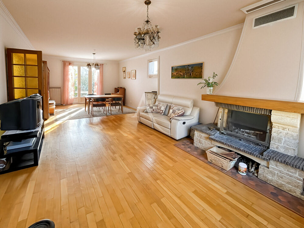 Vente Maison Maison meulière 113m² - Triangle d'Or - Sous-sol total Sainte genevieve des bois
