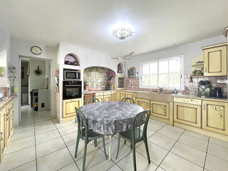  Maison � vendre 6 pi�ces 245 m�