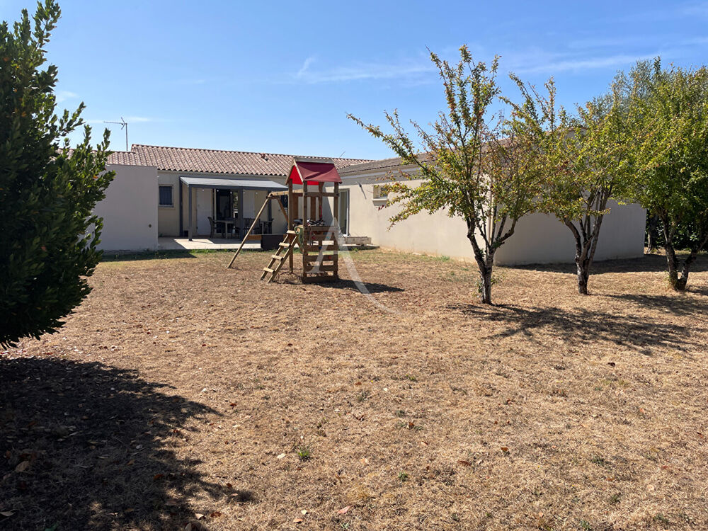 Maison 7 pièces 170 m² · à Saint Agnant · 170 m² · 375 000 €