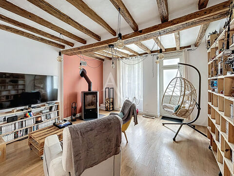   Maison de bourg pleine de charme de 150 m� habitable � Martigne Briand Maison - 6 pi�ce(s) - 148 m�