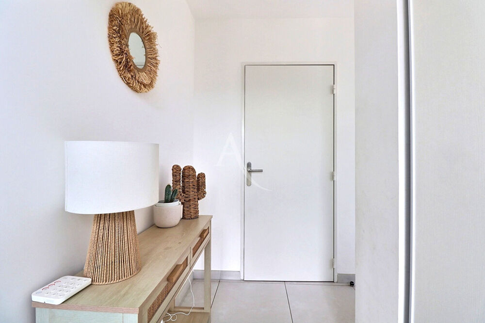 Vente Appartement Rare à la vente : Magnifique T4 en rooftop avec 55 m2 d'extérieur secteur Michelet proche St Anne Marseille 9