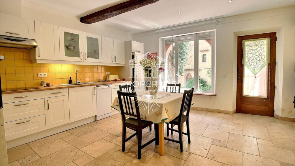 BORMES VILLAGE - MAISON DE VILLE ENTIEREMENT RENOVEE - 2 CHAMBRES - 66M²