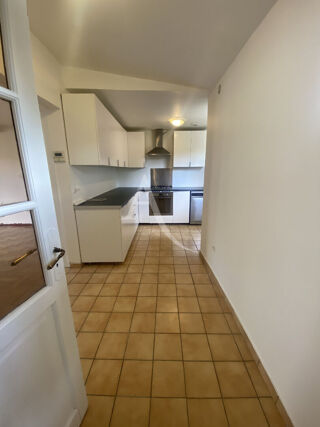  Maison à louer 5 pièces 122 m²