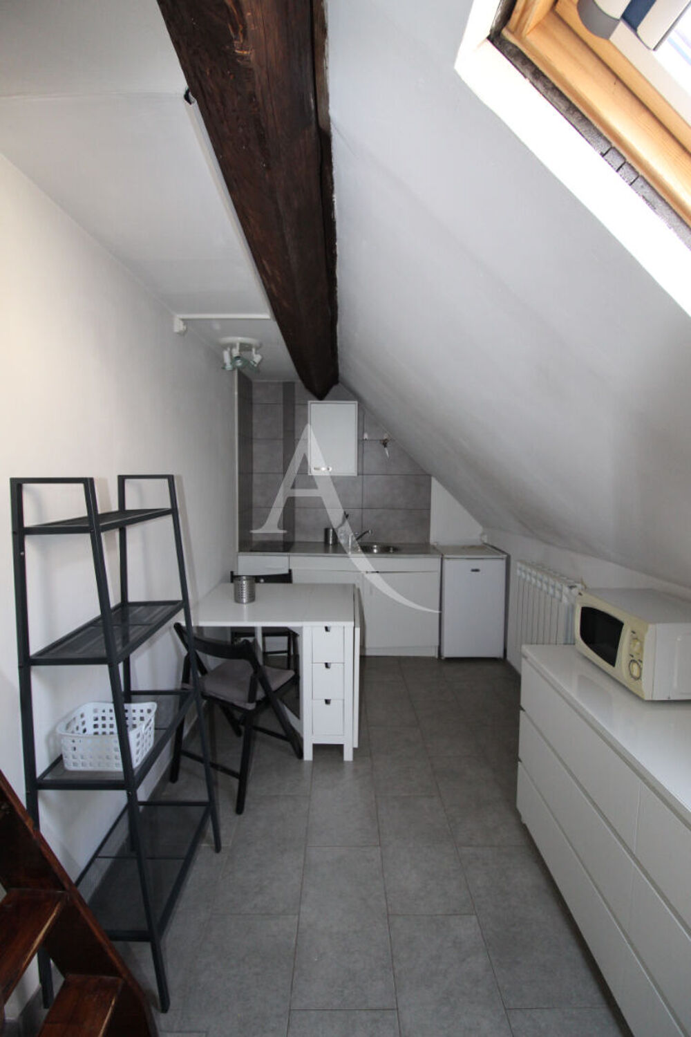 A LOUER STUDIO - HYPER CENTRE DIJON