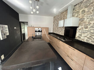  Immeuble � vendre 145 m�