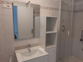  Appartement à louer 1 pièce 45 m²