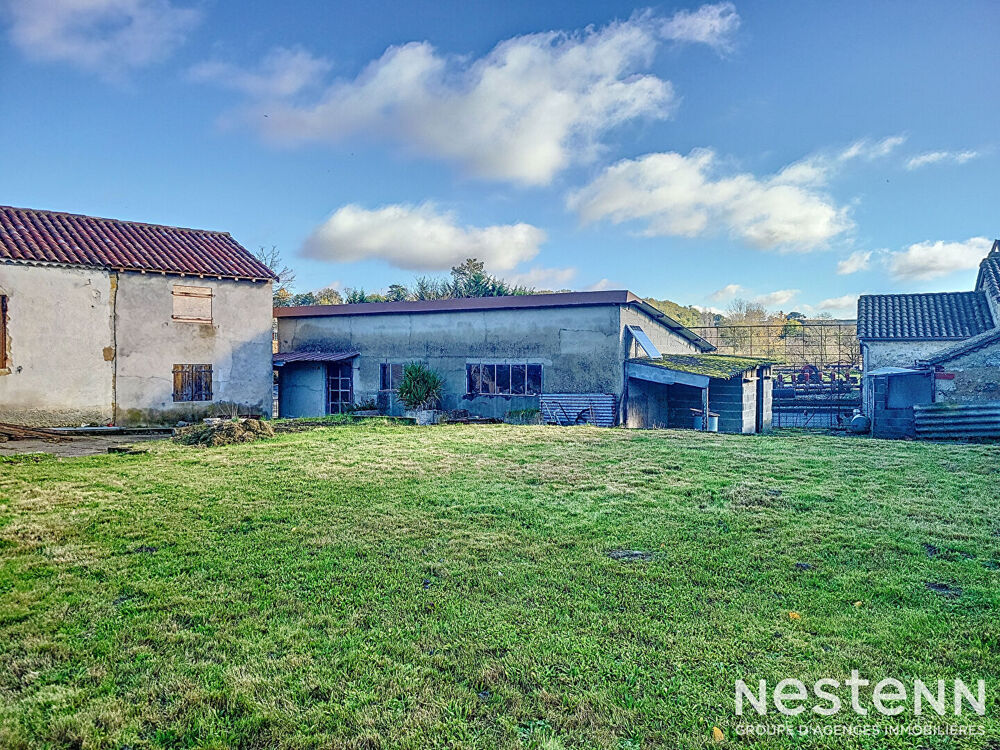 Vente Maison A Vendre Maison à rénover de 106 m² au sol avec dépendance et jardin située entre Agen et Condom Nomdieu