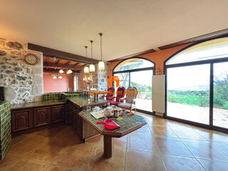  Maison � vendre 6 pi�ces 211 m�