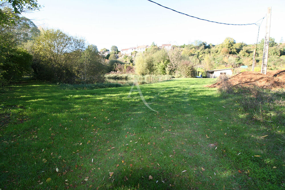 Vente Terrain TERRAIN DE LOISIRS AVEC ETANG, BATIMENTS ET JARDIN POTAGER Liguge