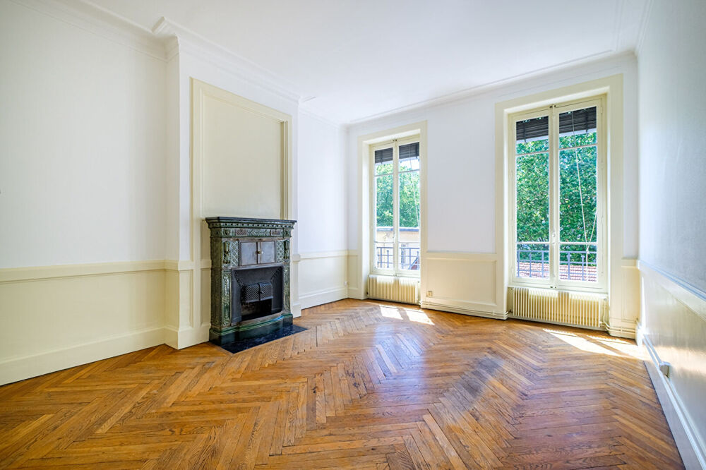 Vente Appartement Vente appartement 2 pièces et alcôves sans vis à vis, quartier Bourse du Travail Lyon 3