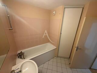  Appartement à louer 2 pièces 54 m²