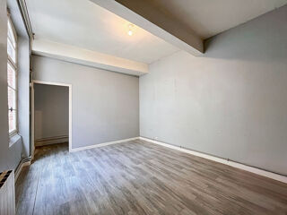  Appartement à louer 3 pièces 70 m²
