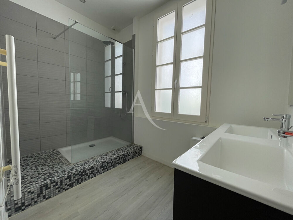 Location Appartement Appartement Saintes 3 pièce(s) 88 m2 Saintes