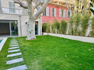  Maison à louer 6 pièces 240 m²