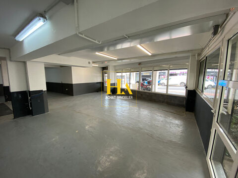 &Agrave; LOUER Local commercial / professionnel 127m&sup2; , Terre Sainte, Saint-Pierre 2250 97410 Saint pierre