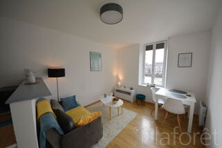  Appartement à louer 2 pièces 26 m²