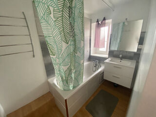  Appartement à louer 2 pièces 31 m²