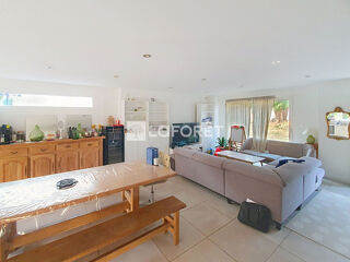  Maison à louer 5 pièces 131 m²