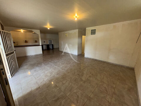   Un appartement de type T4 de 100 m� dans la commune de CAYENNE Appartement - 4 pi�ce(s) - 100 m�